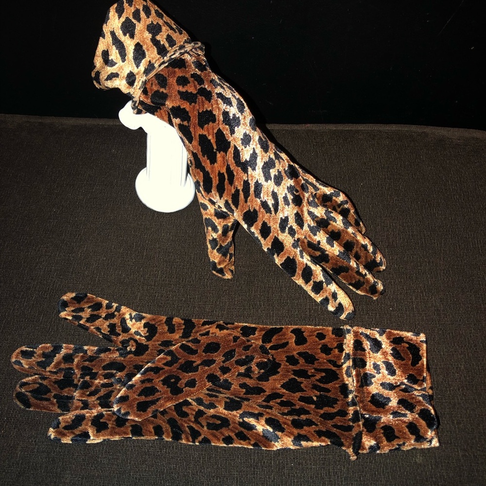 Leopard Print Gloves
